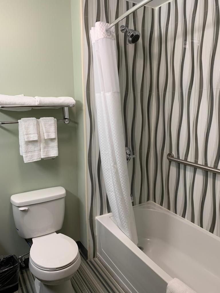 Quality Inn Queens New York Eksteriør billede